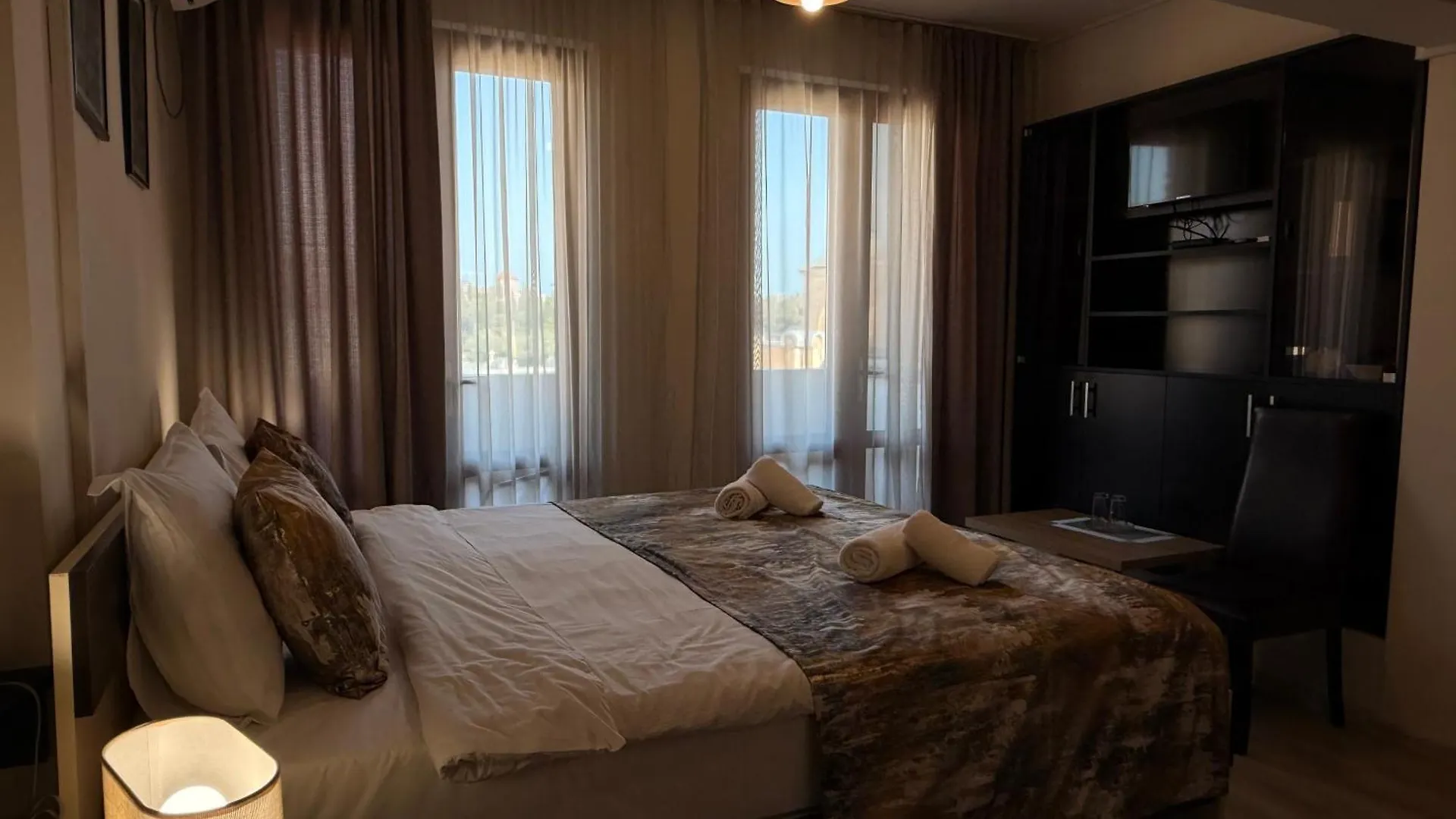 Liva Hotel 第比利斯